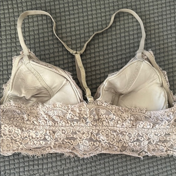 A2 By Aerosoles Red and Cream Lace Bras - Picture 8 of 8